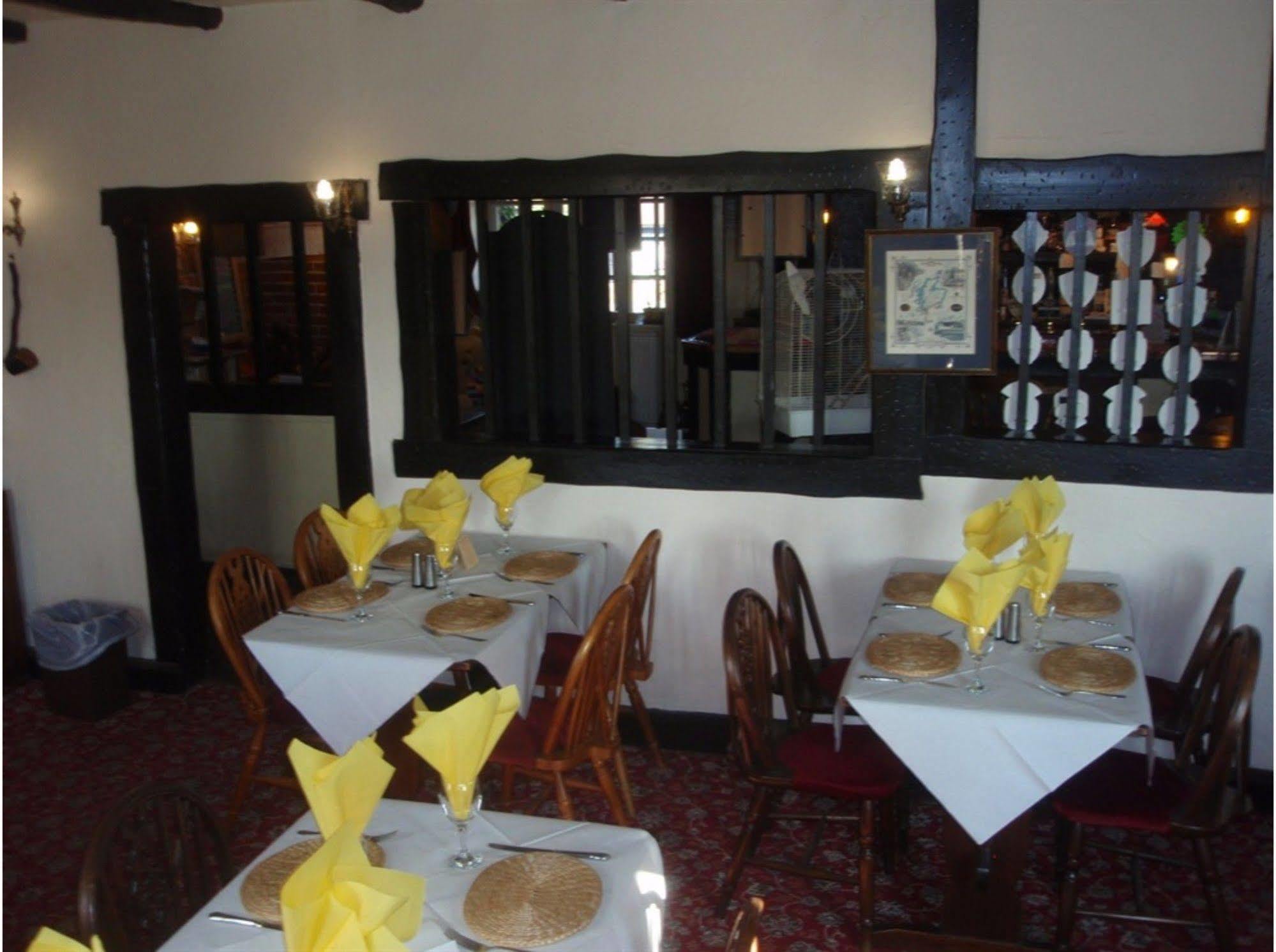 Mucky Duck Inn Horsham Zewnętrze zdjęcie